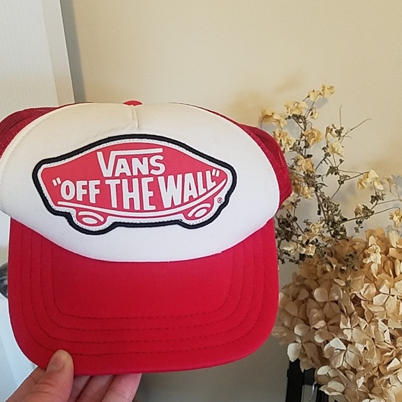 Vans Accessories - Red Van's trucker hat